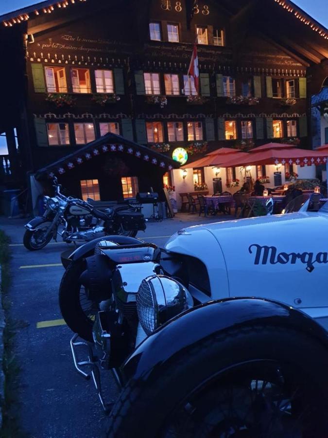 Auberge De L'Ours Vers L'Eglise Exteriör bild