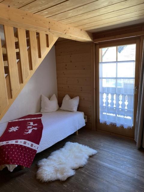 Auberge De L'Ours Vers L'Eglise Exteriör bild