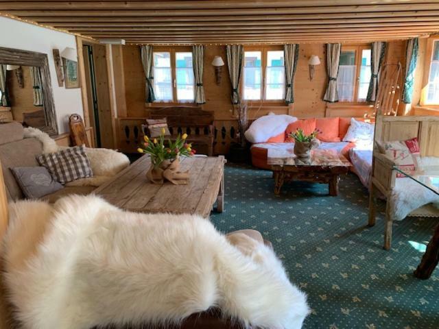 Auberge De L'Ours Vers L'Eglise Exteriör bild